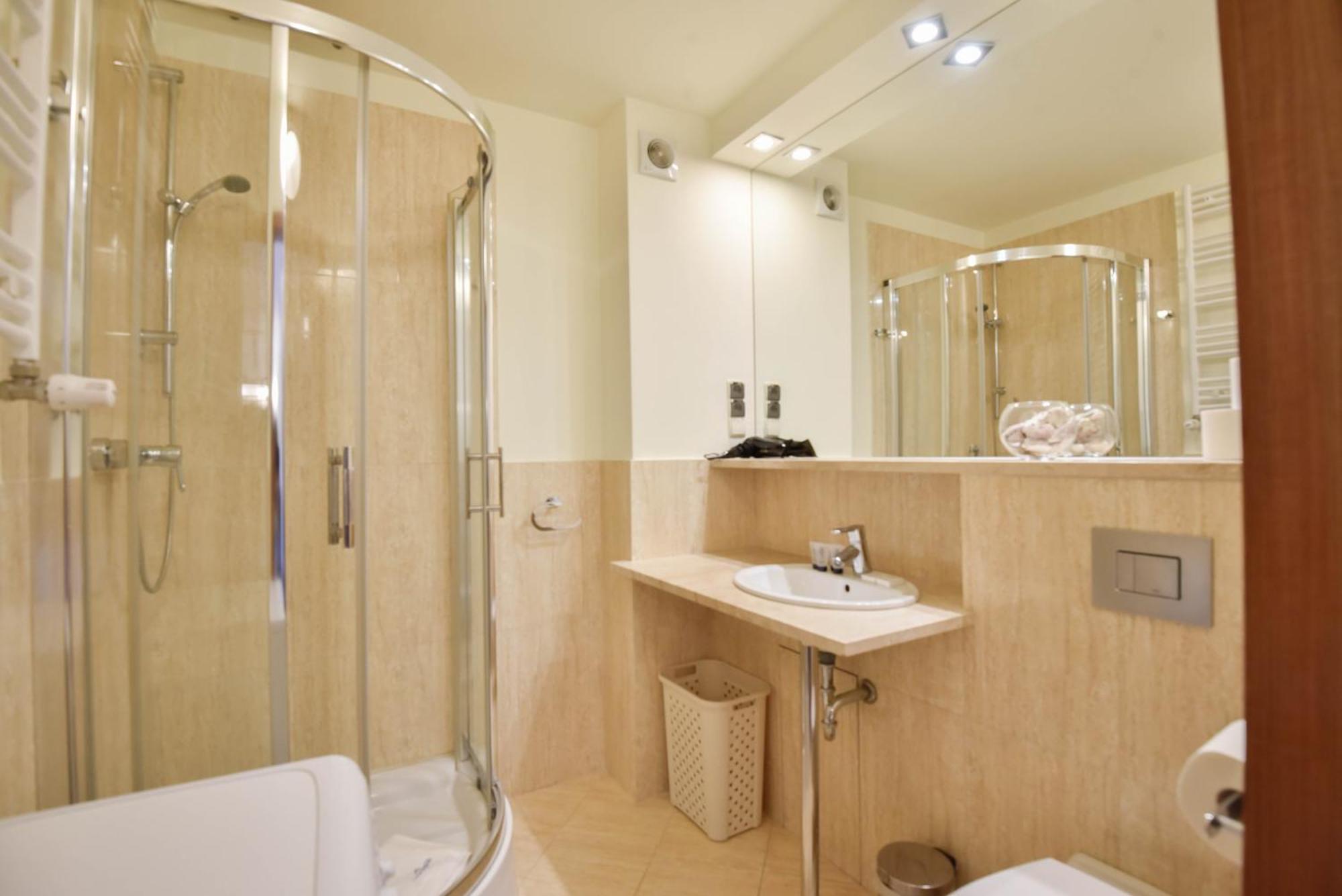 Apartamenty Mistral Z Parkingiem - Promenada & Morze - Apartamenty Na Wyspie Swinoujscie Exterior foto