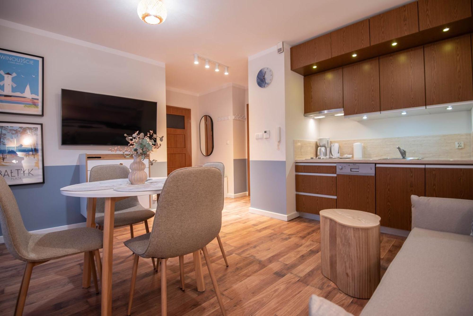 Apartamenty Mistral Z Parkingiem - Promenada & Morze - Apartamenty Na Wyspie Swinoujscie Exterior foto